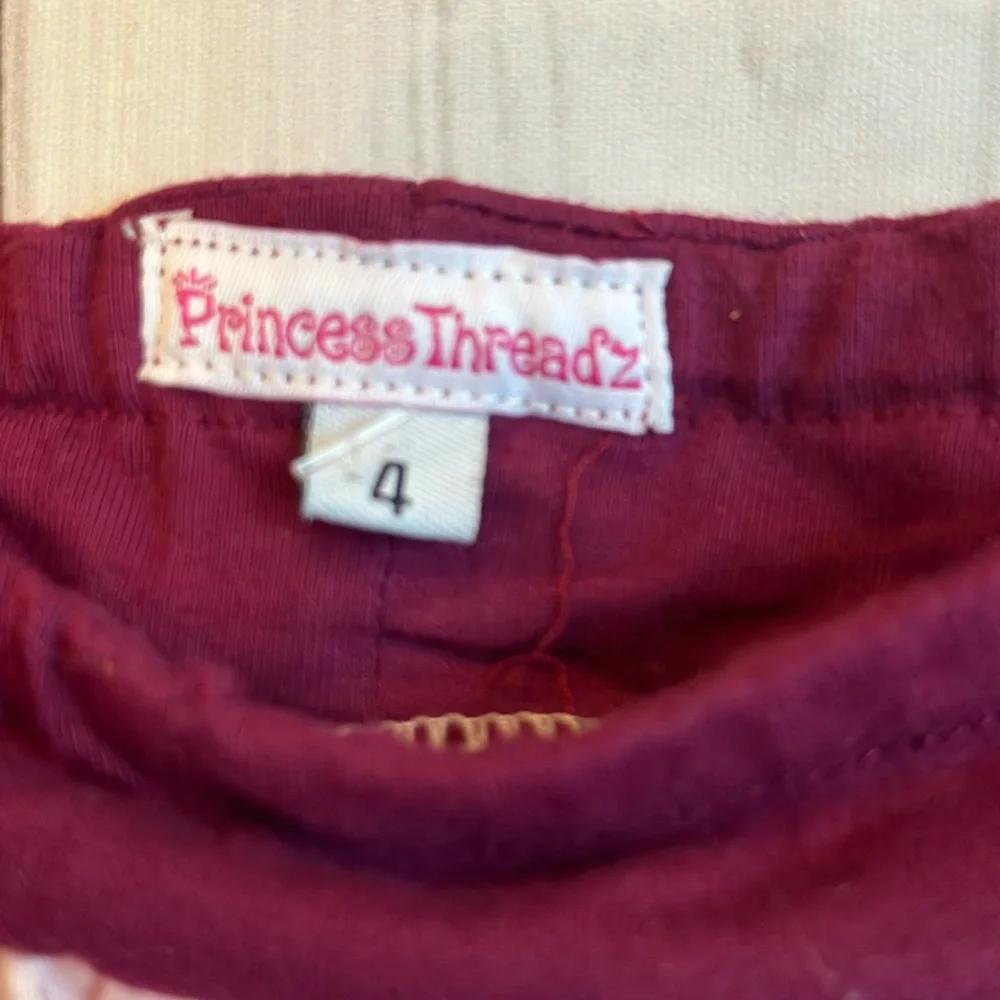 Princess Threadz - Picture 4 of 4